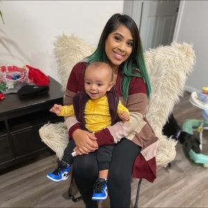 Meet your Posher, Danika